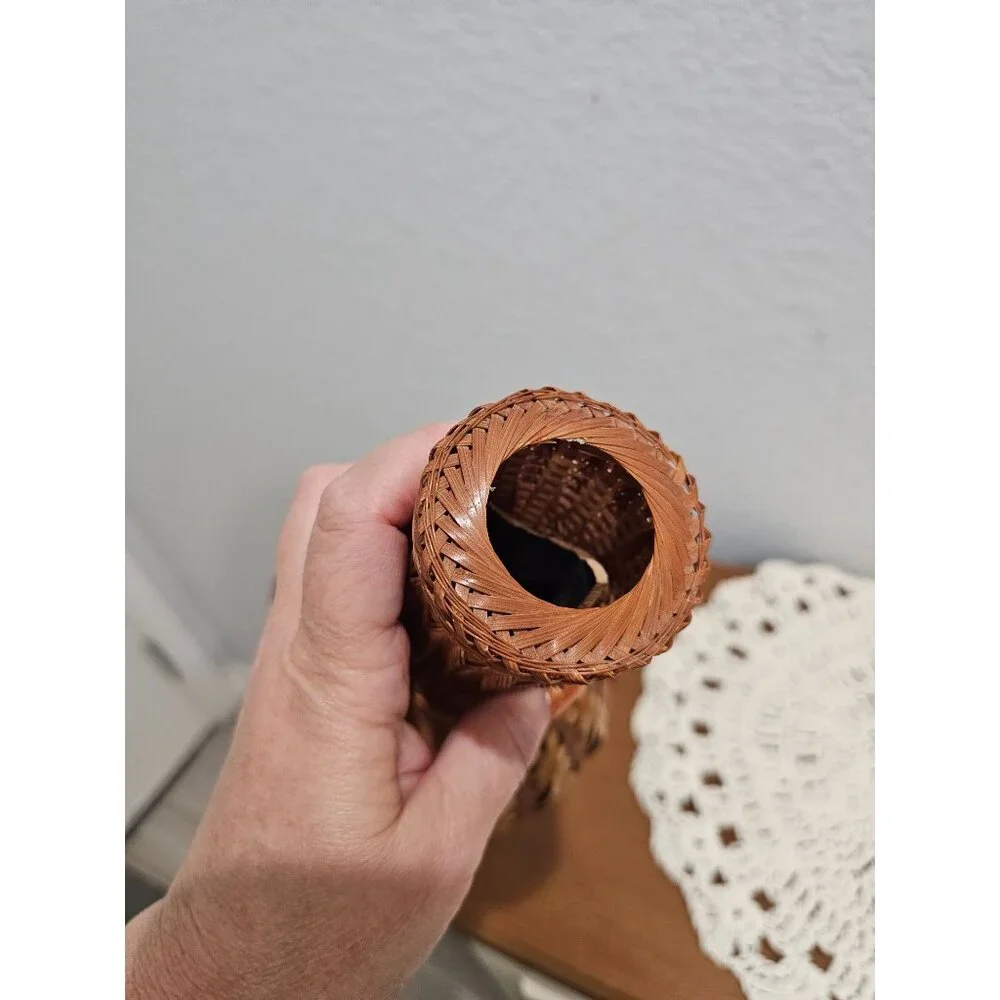 Wicker Single Stem Vase/Glass Vase‎ Inside - SEE DESCRIPTION